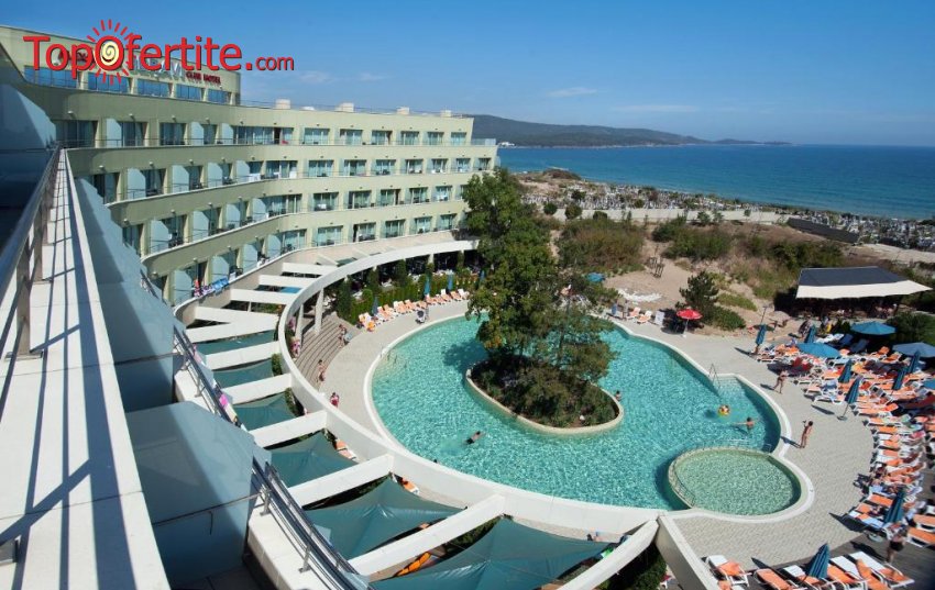 Отстъпки до -20% за почивка на море в Хотел Жерави Александрия Клуб 4*, Приморско! Нощувка на база All inclusive, външен басейн, чадъри и шезлонги на плажа, анимация + БЕЗПЛАТНО дете до 11.99 г. на цени от 97 лв.на човек Отстъпки до -20% за почивка на море в Хотел Жерави Александрия Клуб 4*, Приморско! Нощувка на база All inclusive, външен басейн, чадъри и шезлонги на плажа, анимация + БЕЗПЛАТНО дете до 11.99 г. на цени от 97 лв.на човек